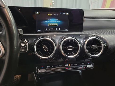 Used 2020 Mercedes-Benz A 220 image 15