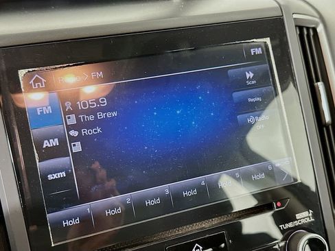 Used 2018 Subaru Impreza 2.0i Limited image 15