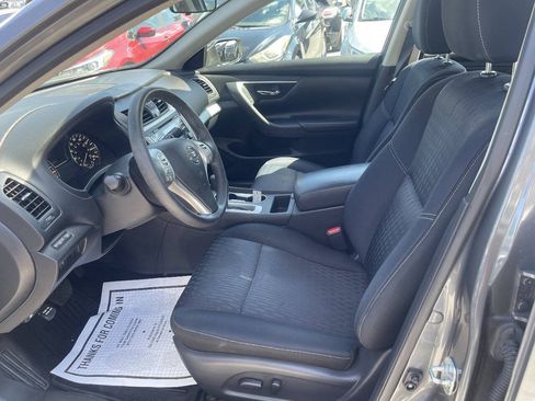 Used 2017 Nissan Altima 2.5 S w/ Power Driver Seat Package FWD image 9