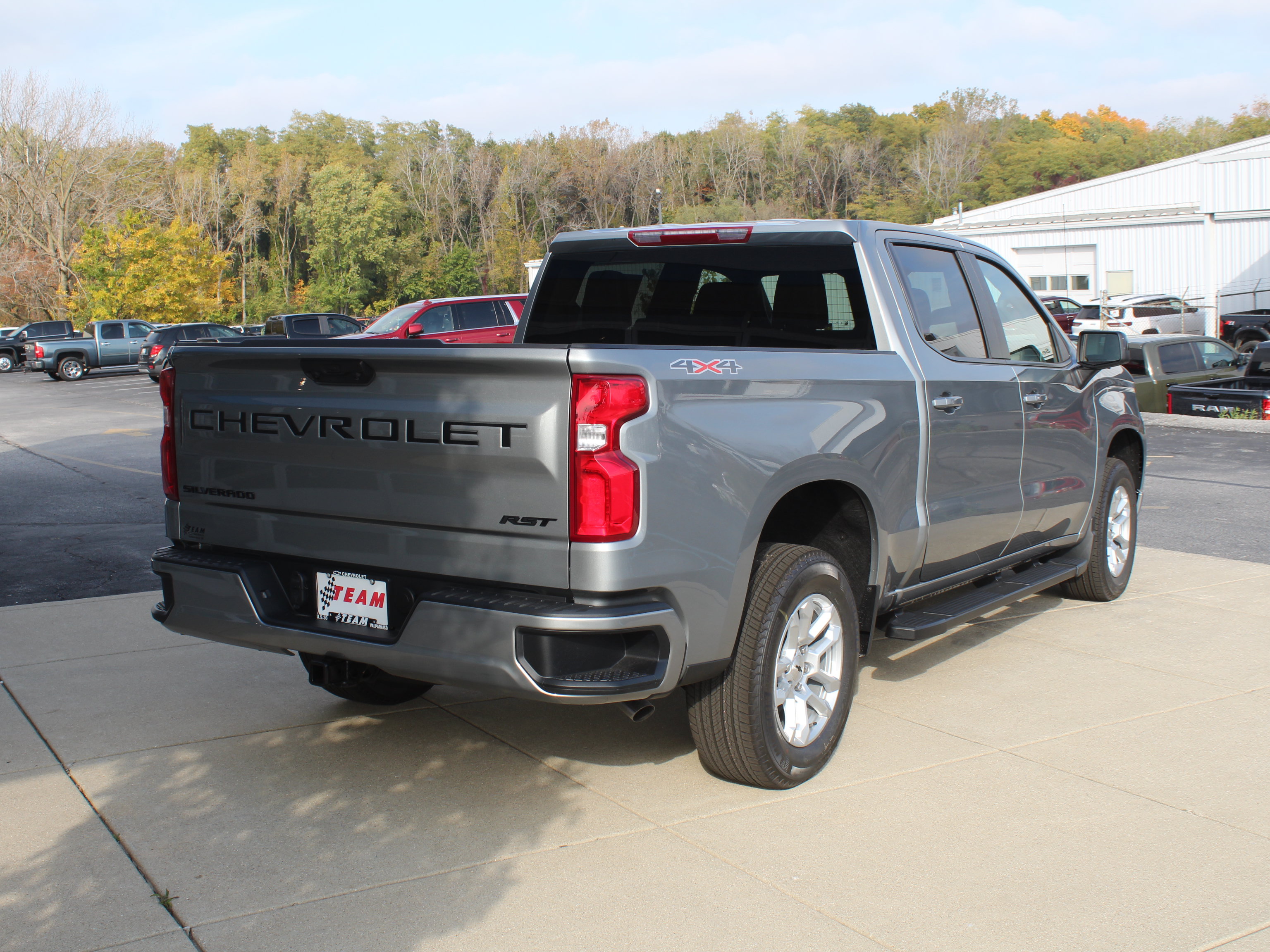 New 2026 Chevrolet Silverado 1500 RST w/ LPO, Dark Essentials Package AWD/4WD image 6