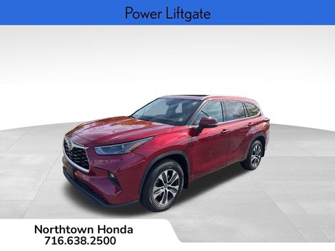 Used 2022 Toyota Highlander XLE image 9