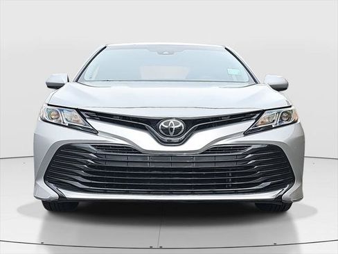 Certified 2020 Toyota Camry LE image 2