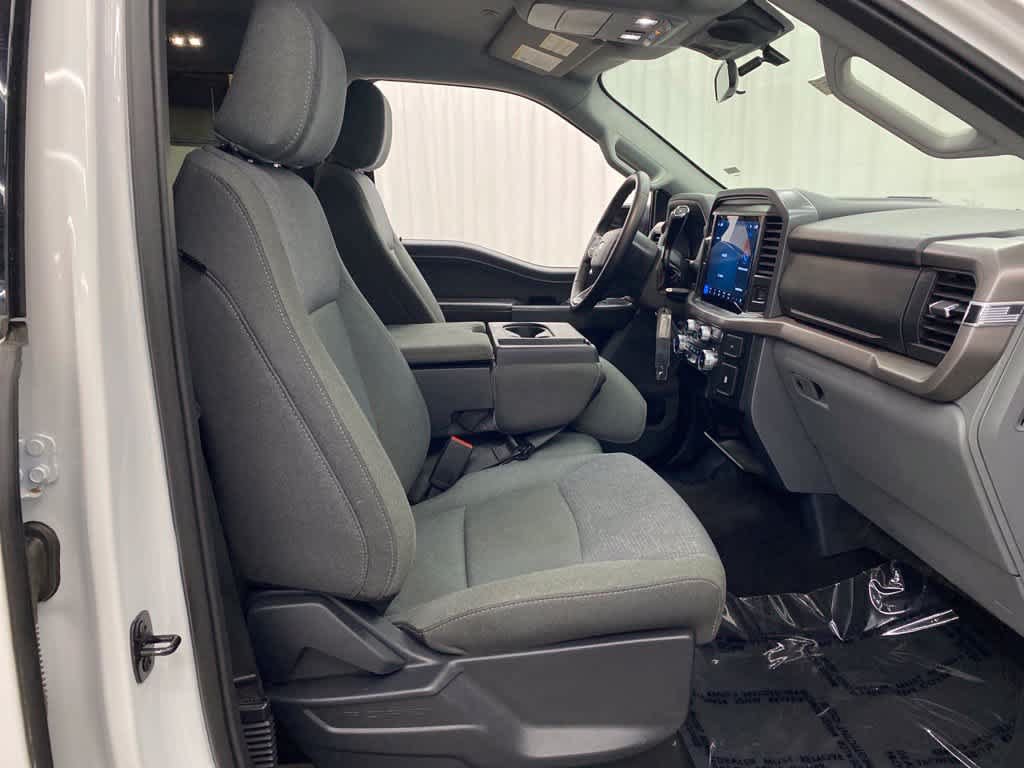 Used 2025 Ford F150 XLT AWD/4WD image 18