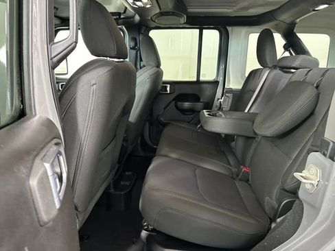 Used 2023 Jeep Wrangler Unlimited w/ Cold Weather Group image 25