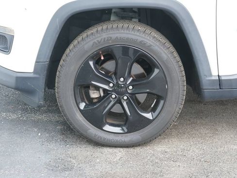 Used 2018 Jeep Compass Latitude w/ Popular Equipment Group AWD/4WD image 6