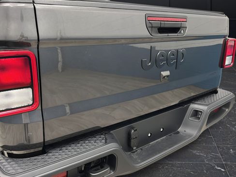 New 2026 Jeep Gladiator Sport AWD/4WD image 36