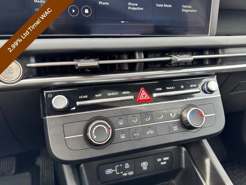 Used 2025 Hyundai Santa Cruz SE image 47