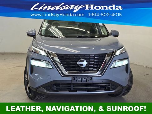 Used 2023 Nissan Rogue SL w/ SL Premium Package image 2