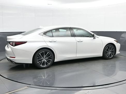 Certified 2023 Lexus ES 350 w/ Premium Package FWD image 8