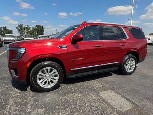 Used 2023 GMC Yukon SLT AWD/4WD image 4