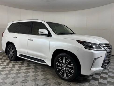 Used 2018 Lexus LX 570 4WD image 14