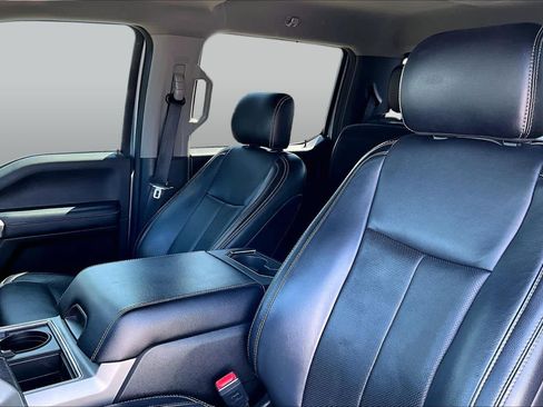 Used 2020 Ford F250 Lariat w/ Lariat Ultimate Package AWD/4WD image 8