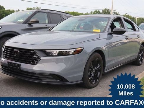 Used 2025 Honda Accord SE image 1