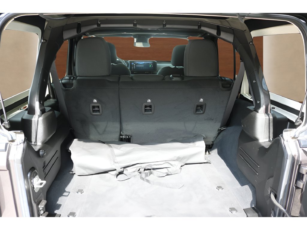Used 2024 Jeep Wrangler Unlimited Sport AWD/4WD image 16