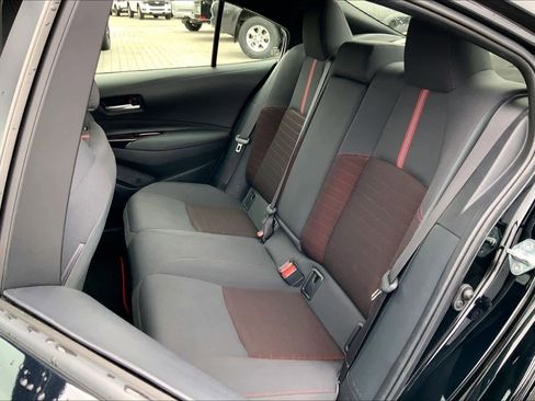 Used 2023 Toyota Corolla SE image 19