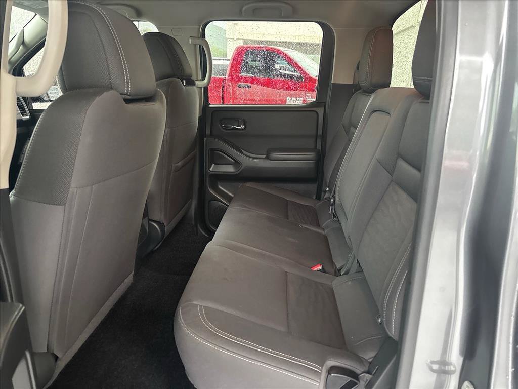 Used 2023 Nissan Frontier SV w/ Tow Package AWD/4WD image 10