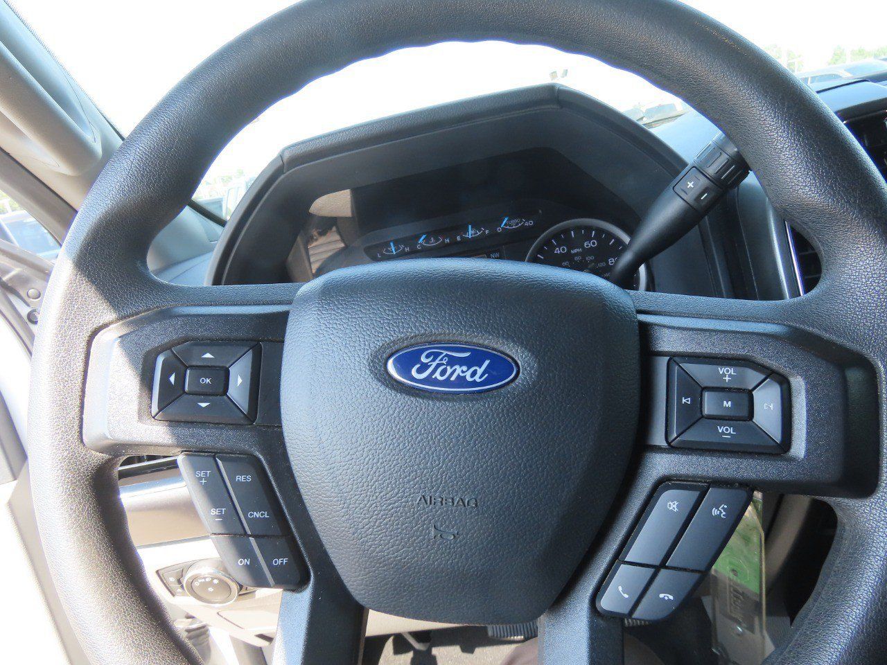 Used 2022 Ford F350 XLT w/ XLT Value Package AWD/4WD image 28