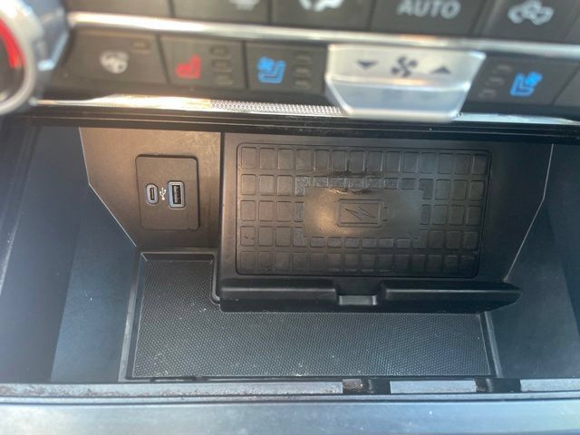 Used 2022 Ford F150 Lariat w/ Equipment Group 502A High AWD/4WD image 17