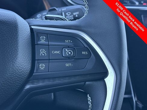 New 2025 Jeep Grand Cherokee L Altitude image 11