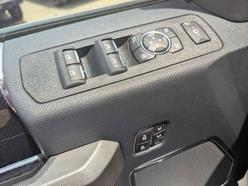 Used 2022 Ford F450 Platinum w/ FX4 Off-Road Package AWD/4WD image 10