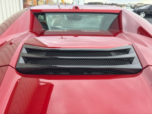 Used 2022 Chevrolet Corvette Stingray Preferred Conv w/ Chrome Exterior Badge Package image 9