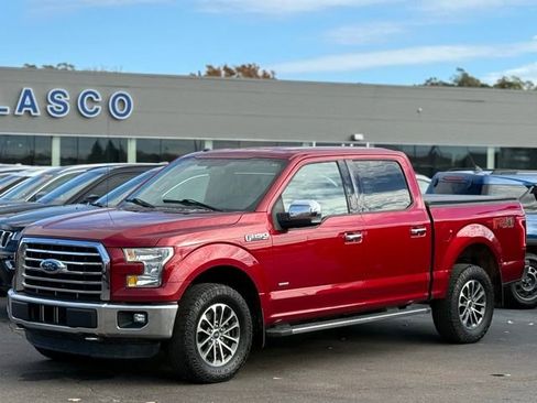 Certified 2016 Ford F150 XLT w/ Equipment Group 301A Mid image 32