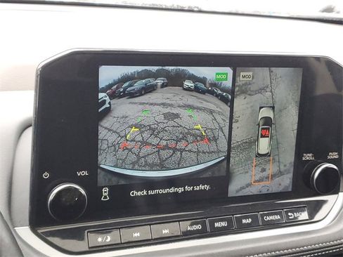 Used 2023 Nissan Rogue Platinum w/ Platinum Premium Package image 18