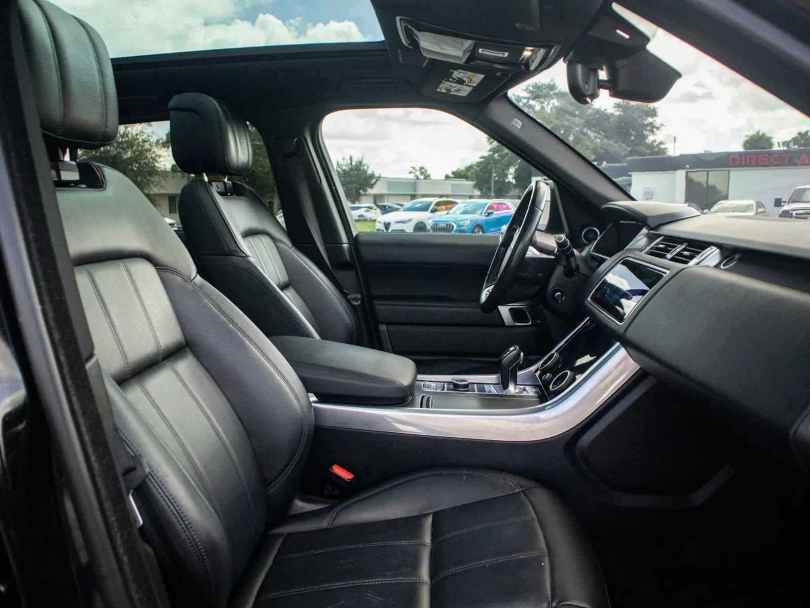 Used 2020 Land Rover Range Rover Sport SE AWD/4WD image 18