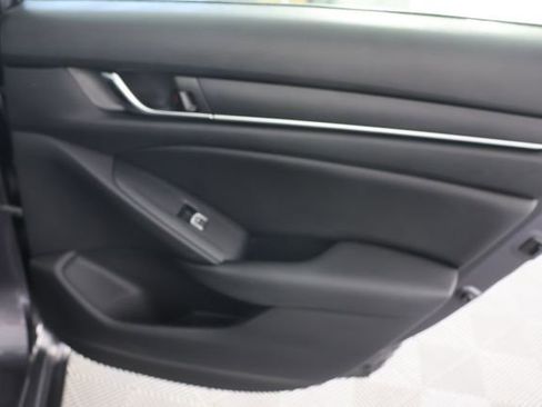 Used 2019 Honda Accord Sport image 26