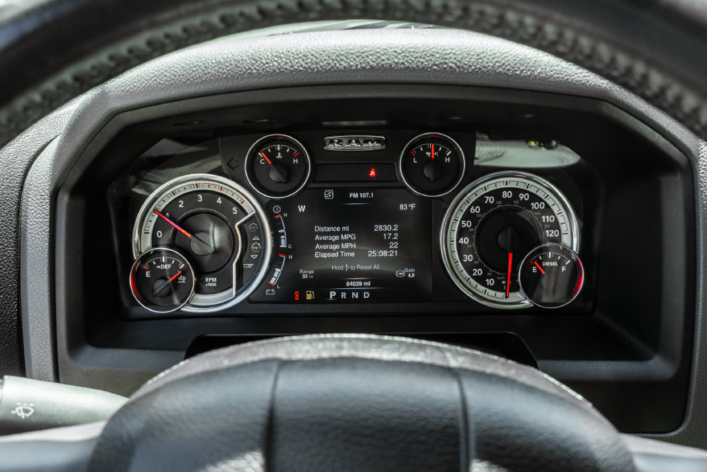 Used 2016 RAM 1500 Classic SLT w/ SLT Plus D←cor Group AWD/4WD image 14
