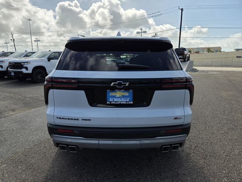 New 2026 Chevrolet Traverse Z71 w/ Enhanced Driving Package AWD/4WD image 4