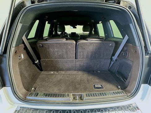 Used 2017 Mercedes-Benz GLS 450 4MATIC image 31