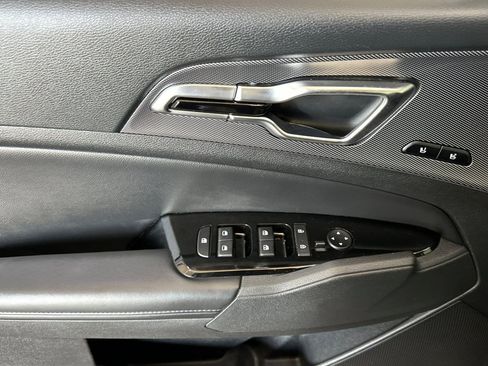 Certified 2023 Kia Sportage SX image 11