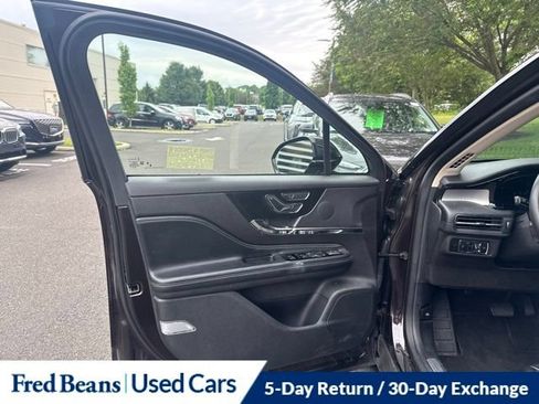 Used 2023 Lincoln Corsair AWD w/ Equipment Group 101A image 10