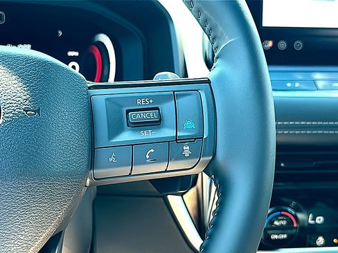 New 2026 Nissan Rogue Platinum AWD/4WD image 19