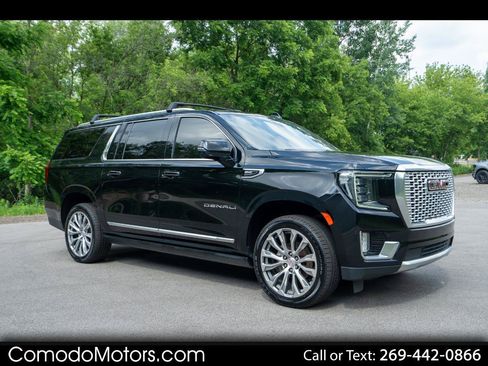 Used 2021 GMC Yukon XL Denali AWD/4WD image 1