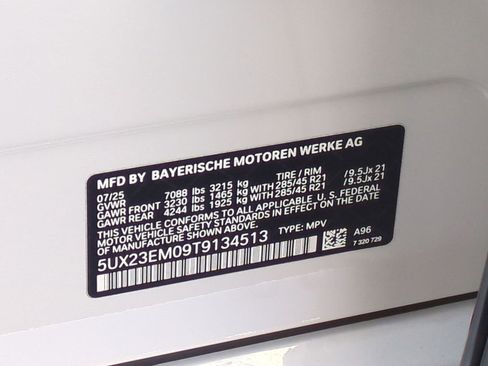 Certified 2026 BMW X7 xDrive40i w/ M Sport Package image 34