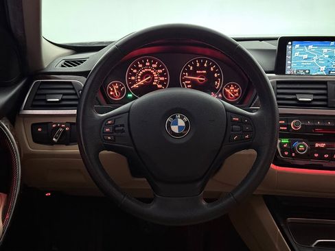 Used 2018 BMW 320i 320i Sedan image 30