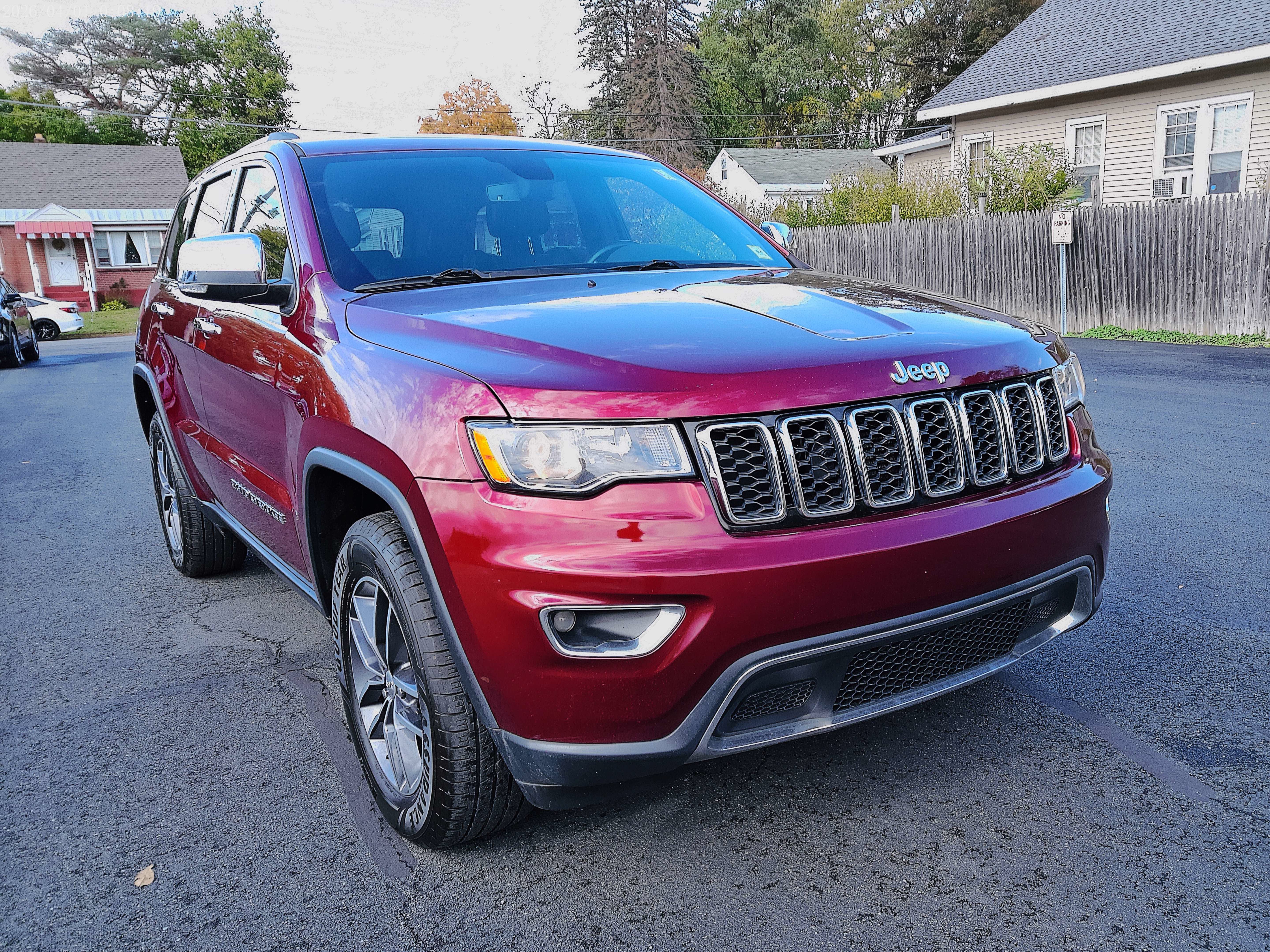Used 2018 Jeep Grand Cherokee Limited AWD/4WD image 13