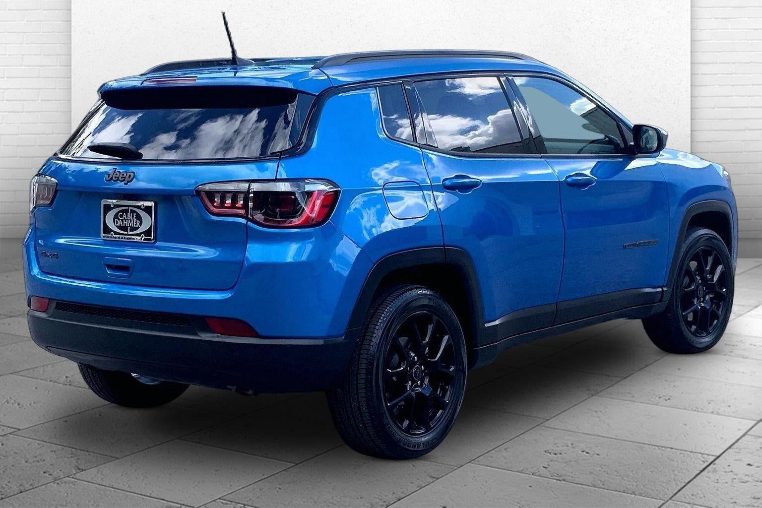 Used 2025 Jeep Compass Latitude w/ Altitude Special Edition AWD/4WD image 14