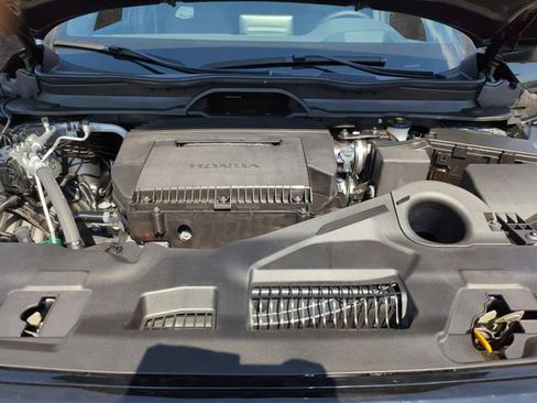 New 2025 Honda Pilot Black Edition image 9