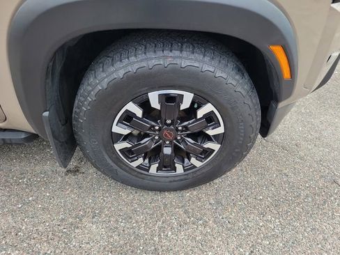 Used 2023 Nissan Frontier Pro-X w/ Technology Package image 6