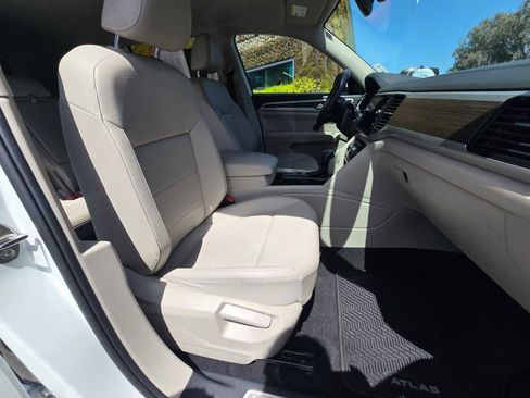 Used 2022 Volkswagen Atlas SE FWD image 11