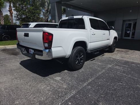 Used 2023 Toyota Tacoma SR5 w/ SR5 Appearance Package RWD image 4