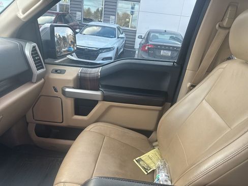 Used 2017 Ford F150 Lariat w/ Equipment Group 502A Luxury image 12