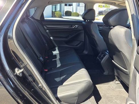 Used 2021 Honda Accord Touring image 16