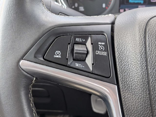 Used 2020 Buick Encore Preferred w/ Safety Package FWD image 23