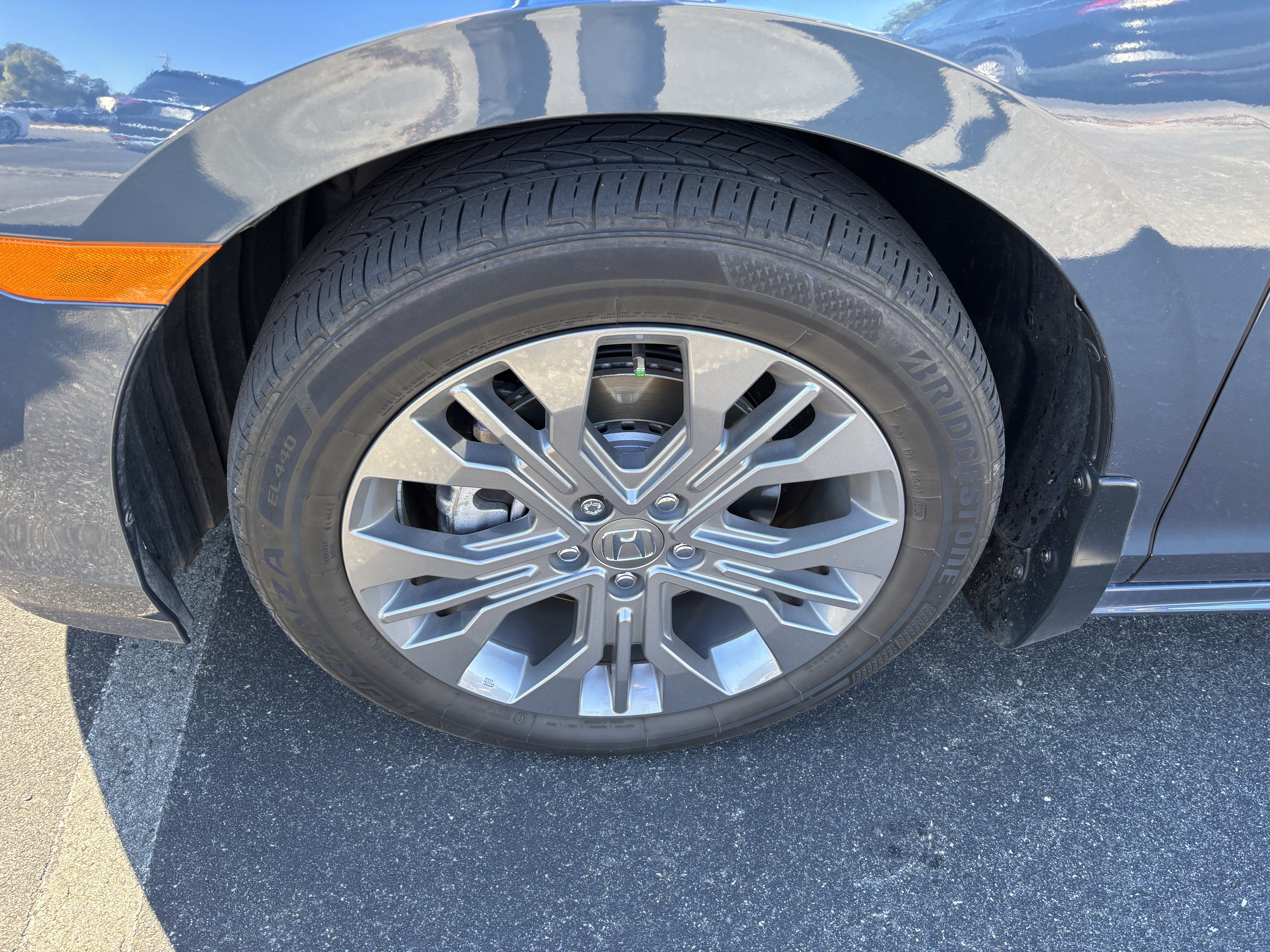 Used 2025 Honda Odyssey Touring image 12