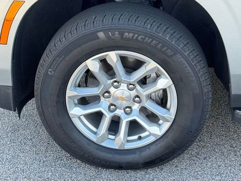 Used 2025 Chevrolet Tahoe LT w/ Comfort Package image 4