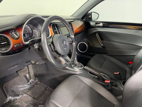 Used 2013 Volkswagen Beetle 2.5 Fender image 16